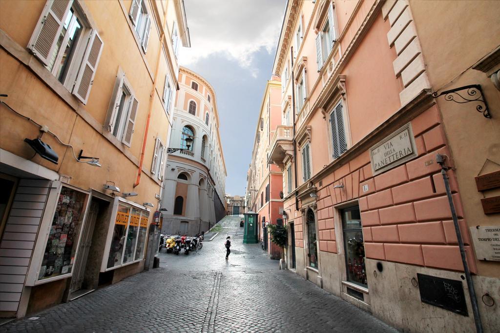 Lägenhet Trevi Fountain 2br Rom